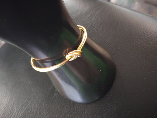 Gold plated knot bracelet