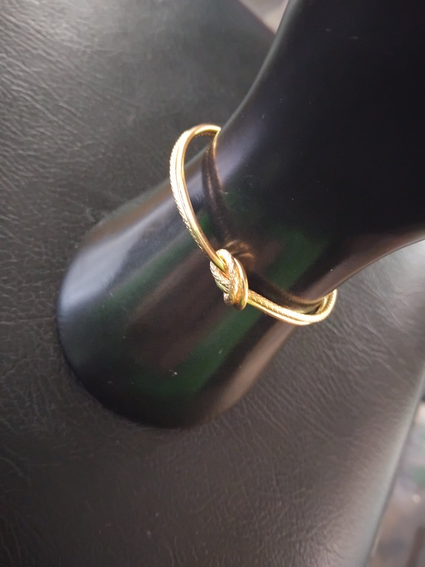 Gold plated knot bracelet