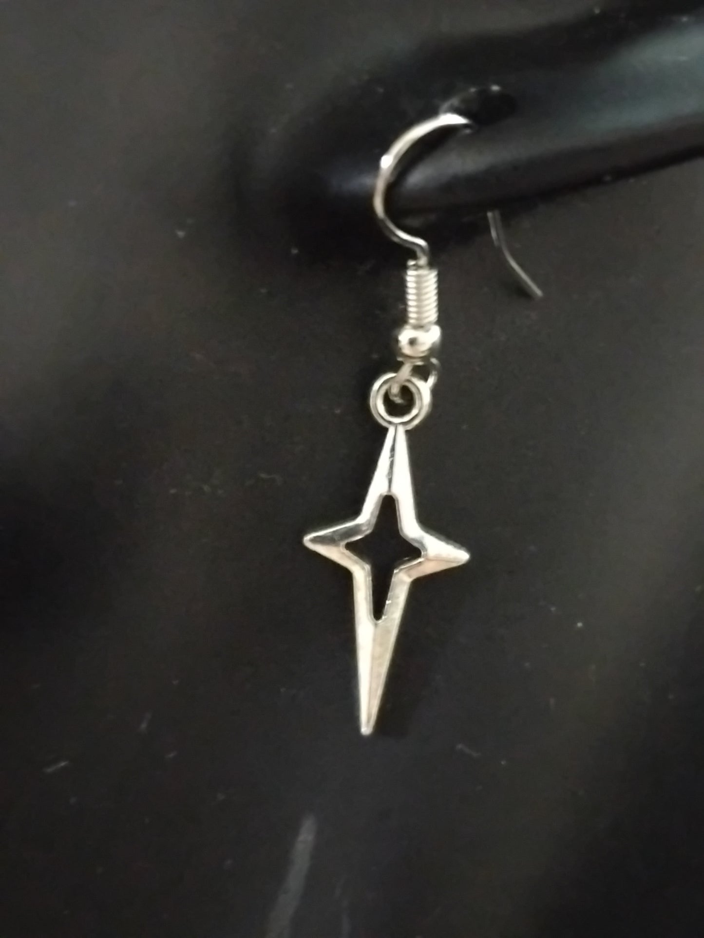Daggered dangling earrings
