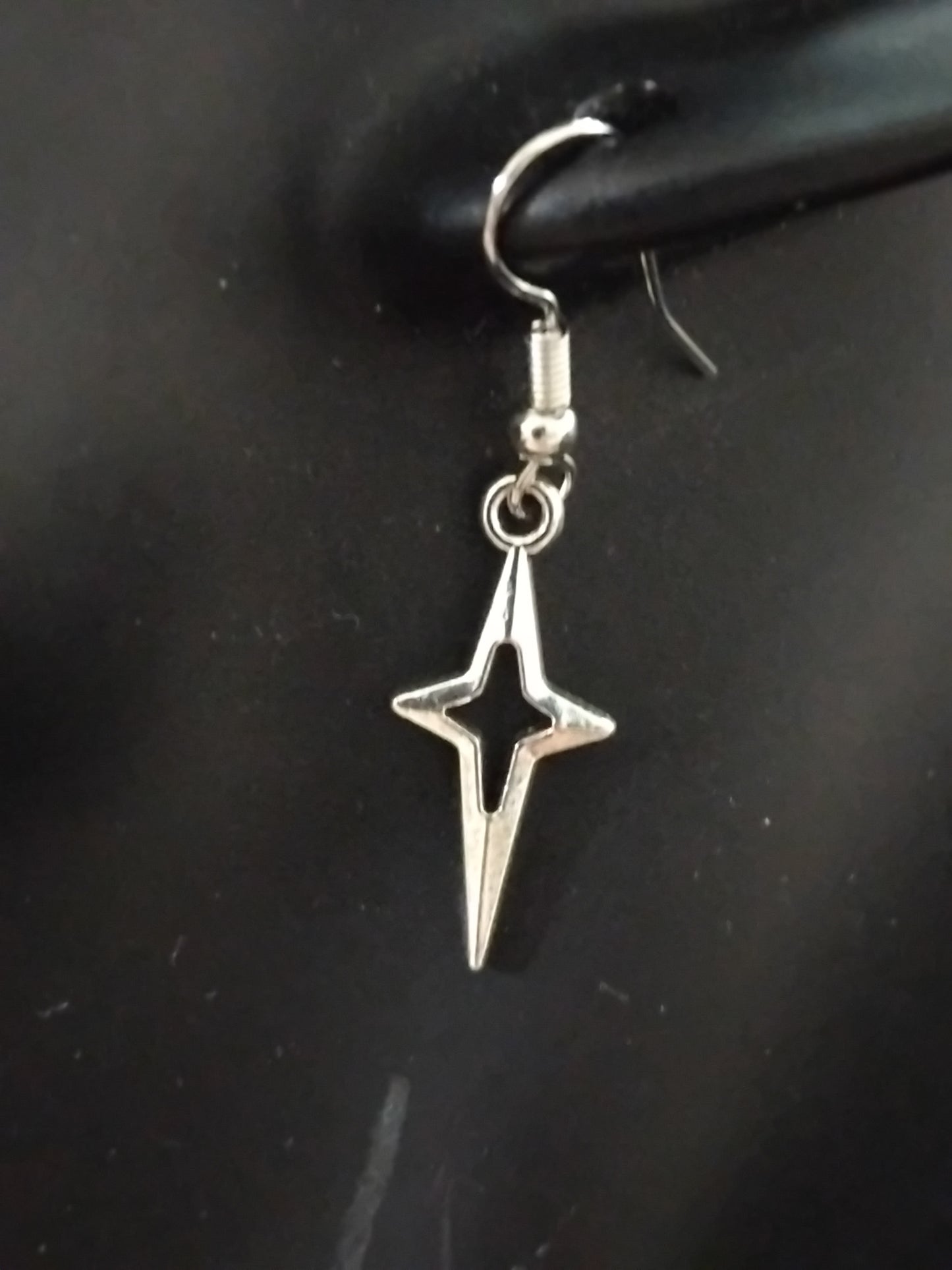 Daggered dangling earrings