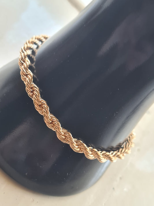 Twist chain bracelet