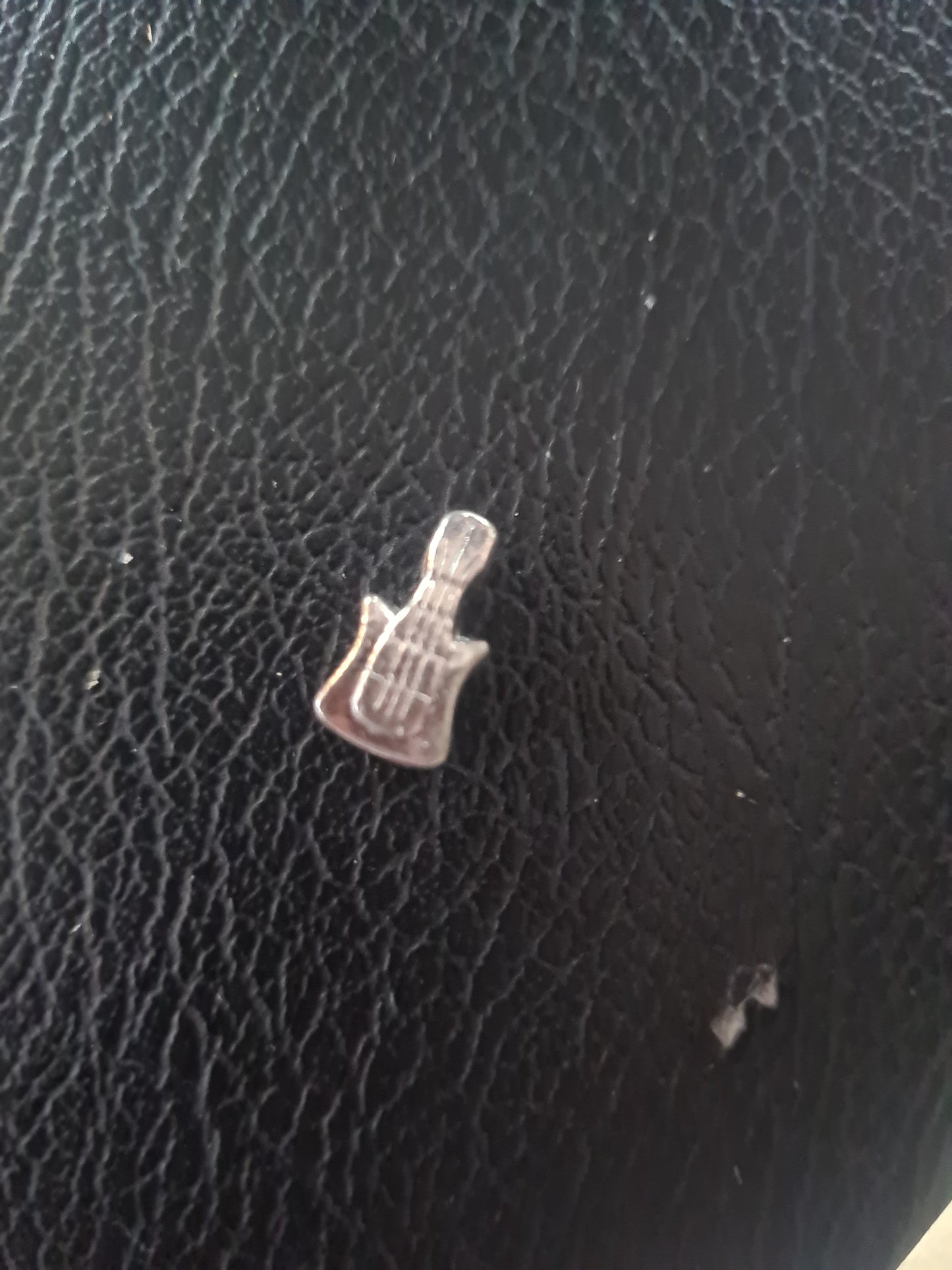 Guitar charm