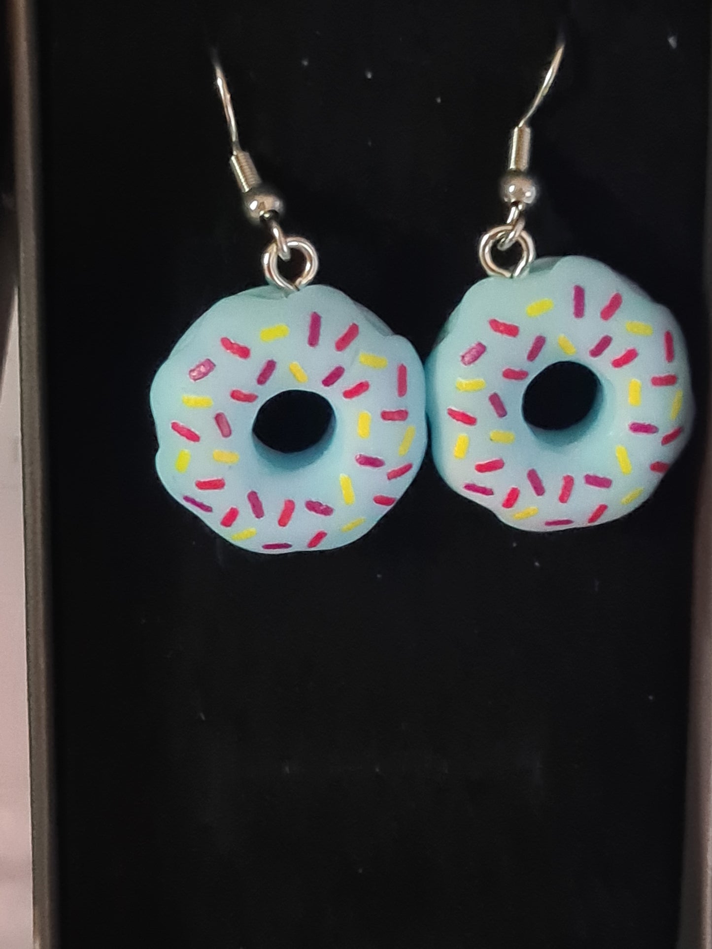 Dangle donut