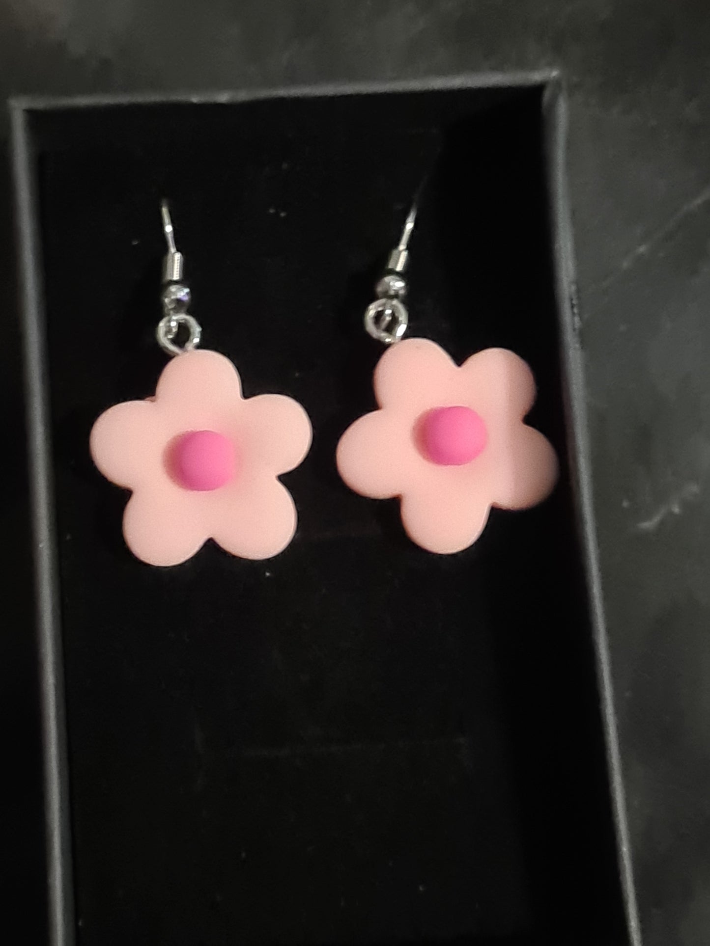 Simpe flower earing