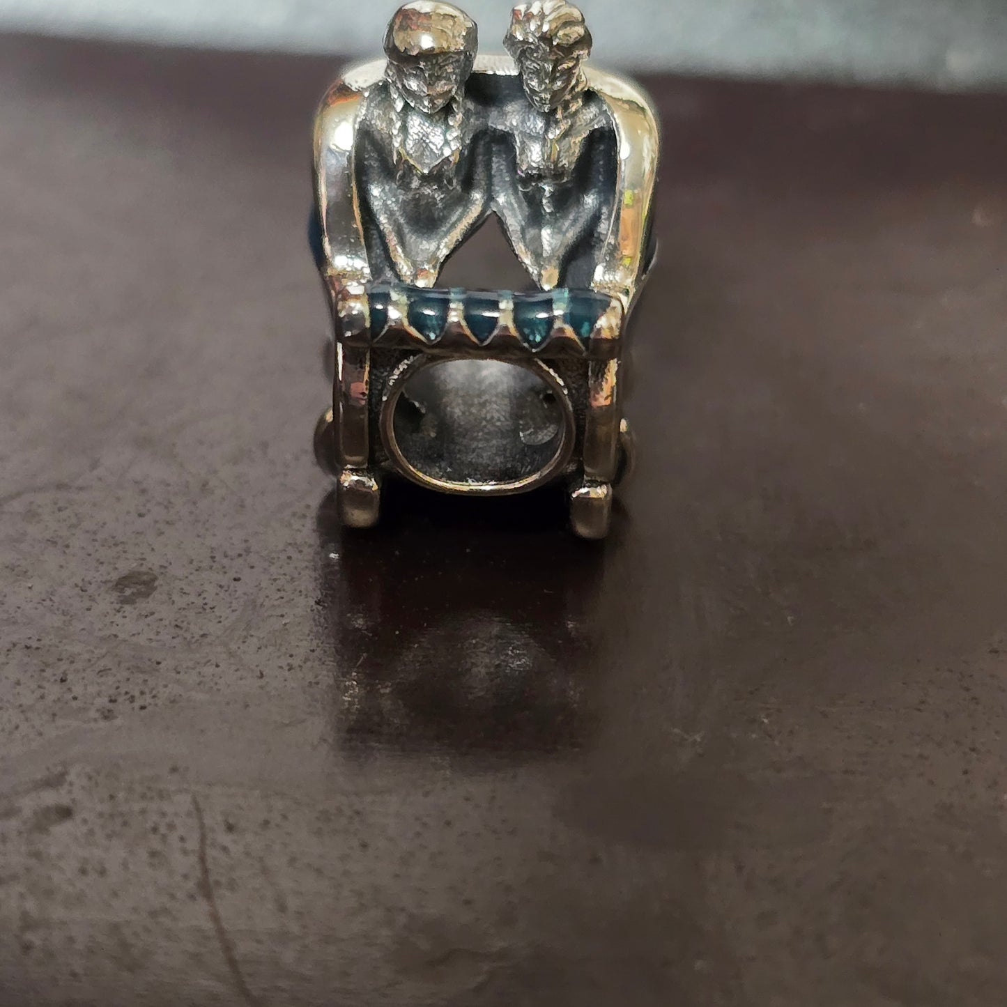 Frozen sisters carriage charm