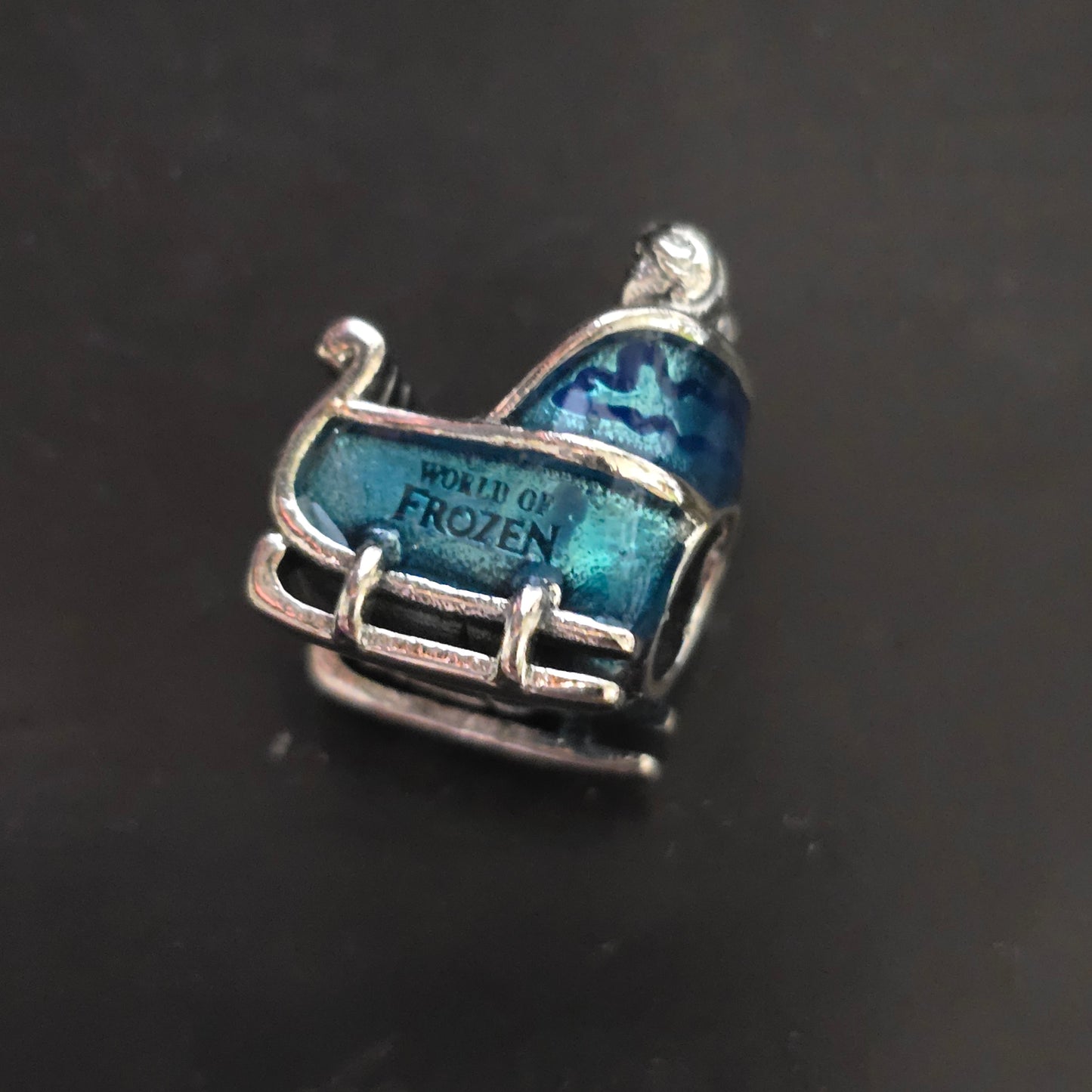 Frozen sisters carriage charm