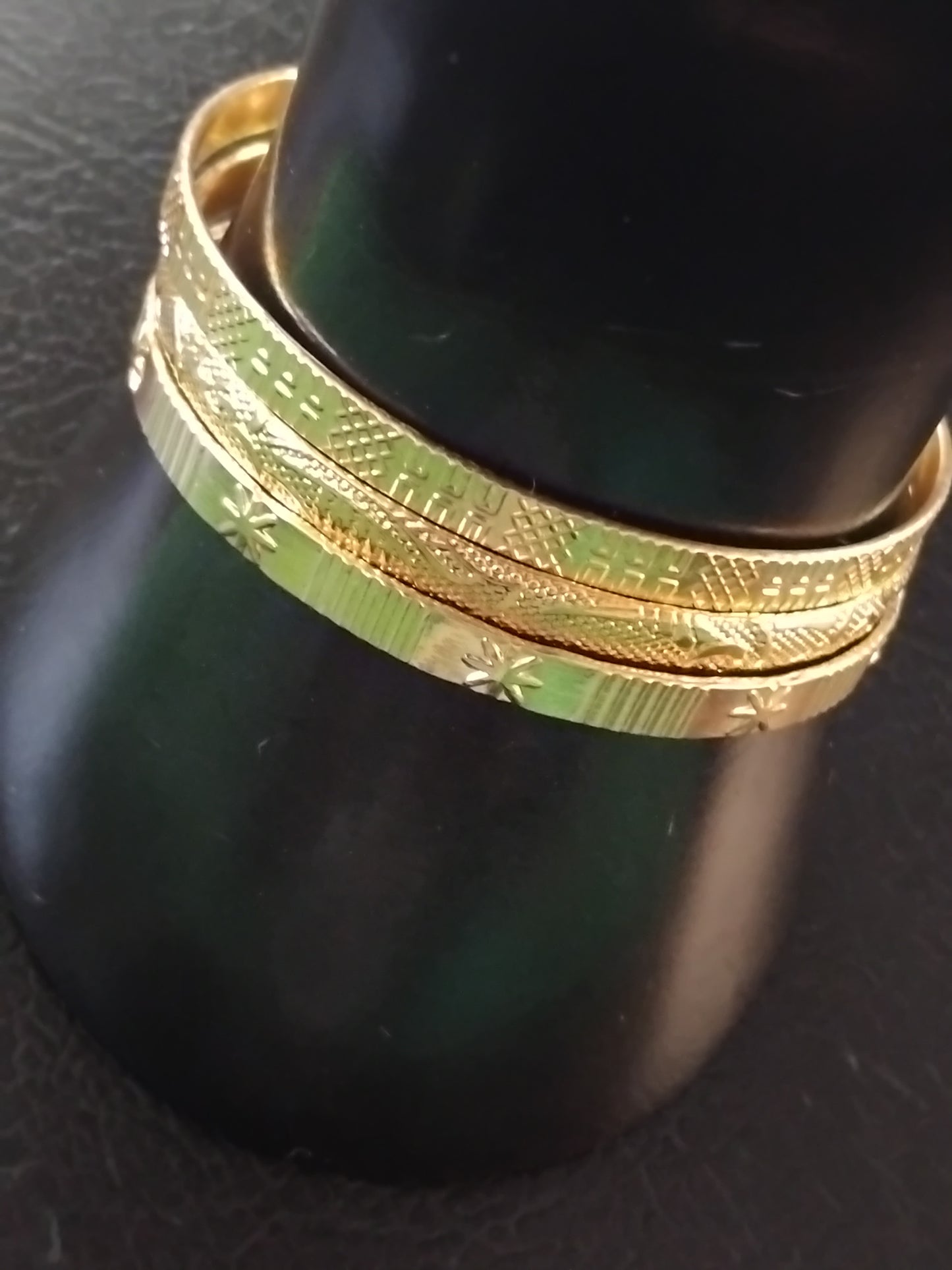 Set of 3 patterend bangles