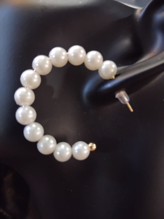 Faux pearl open hoop earrings