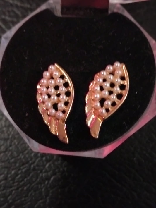 Gold wing earrings