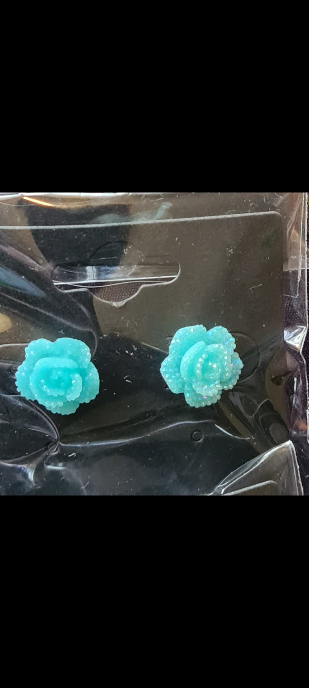 Sparkly flower earrings