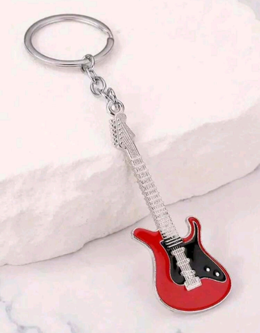 Guitar keyring