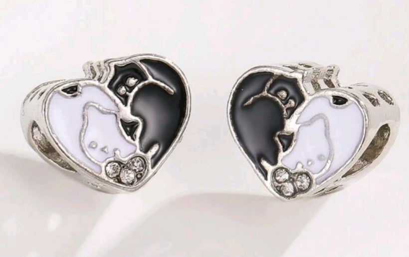 Contrast heart charm