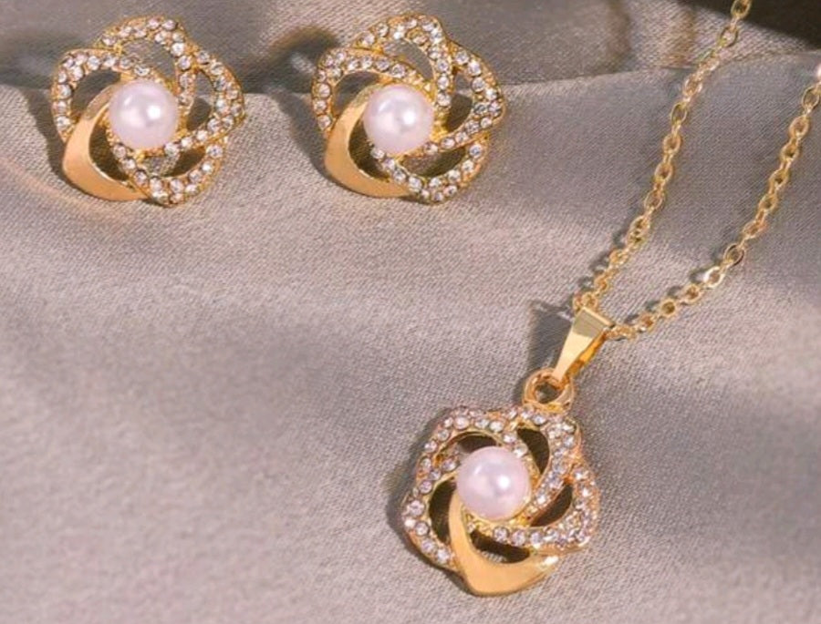 3 rose gold rose set