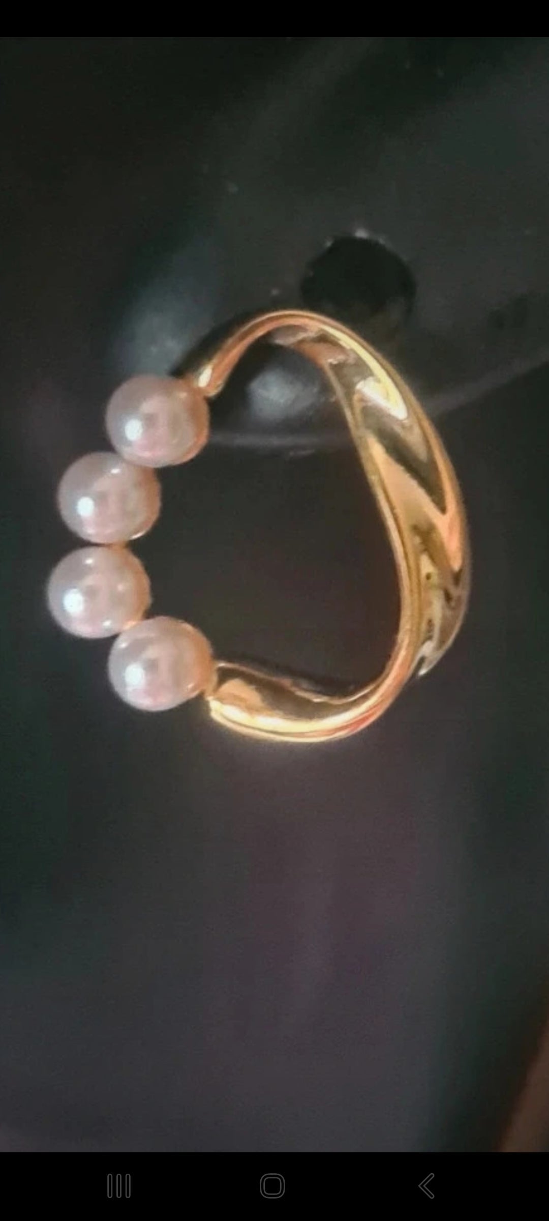 Organically shaped circle and treated freshwater cultured pearls set