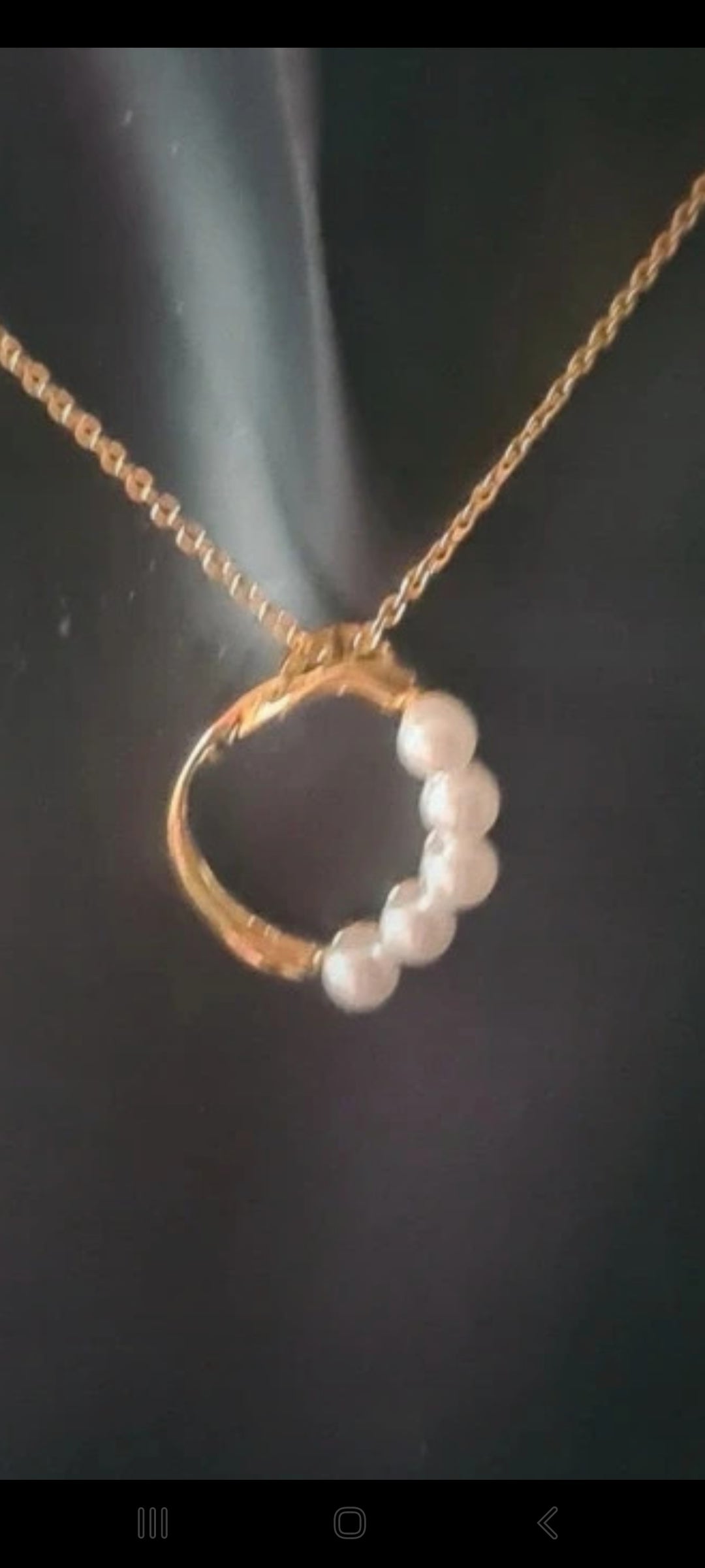 Organically shaped circle and treated freshwater cultured pearls set